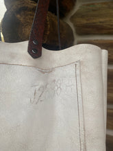 “Vintage White“